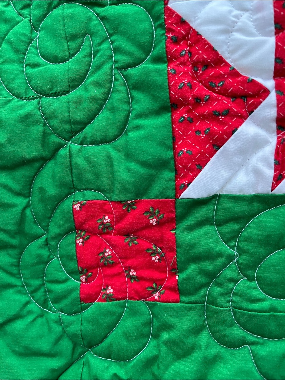 Christmas Quilt, patchwork - Picture 5 of 7